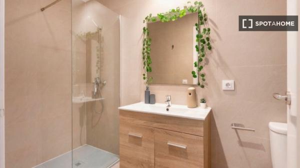 Apartamento de 2 dormitorios en alquiler en Benimaclet, Valencia