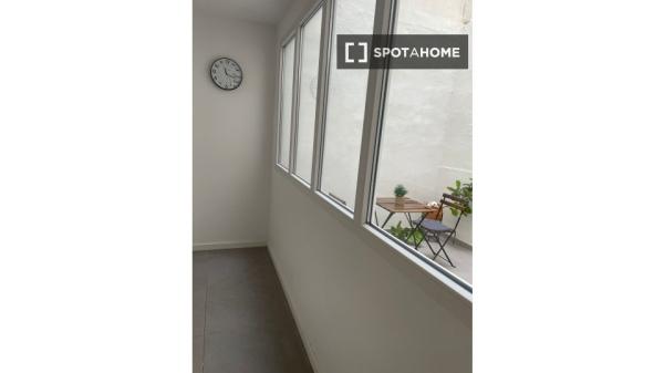 Apartamento de 2 dormitorios en alquiler en Benimaclet, Valencia