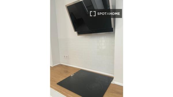 Apartamento de 2 dormitorios en alquiler en Benimaclet, Valencia