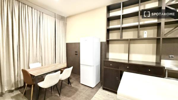 Apartamento de 2 dormitorios en alquiler en Almenara, Madrid