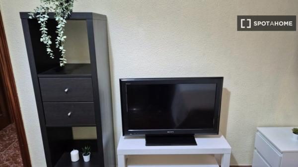 Habitación en piso compartido en alquiler en Sant Francesc, Valencia