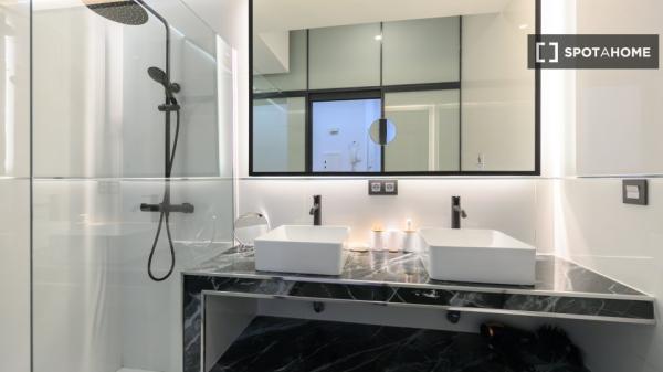 Apartamento de 2 dormitorios en alquiler en Universidad, Madrid