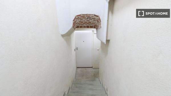 Apartamento de 2 dormitorios en alquiler en Universidad, Madrid