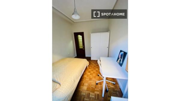 Chambre en colocation à louer, San Pedro de Deustu