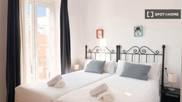 Apartamento de 2 dormitorios en alquiler en Triana, Sevilla
