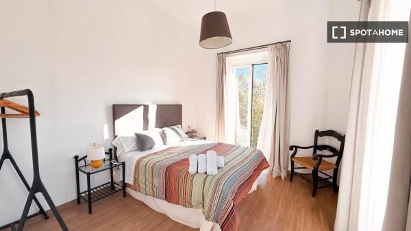 Apartamento de 2 dormitorios en alquiler en Triana, Sevilla