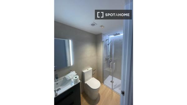 Piso de 4 habitaciones en alquiler en Burjassot