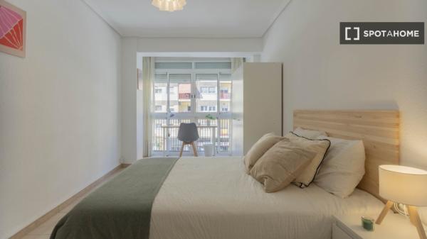 Room in shared flat for rent in Vara de Quart, Valencia.
