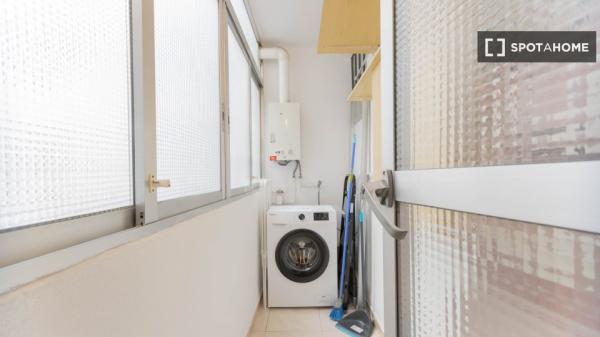 Room in shared flat for rent in Vara de Quart, Valencia.