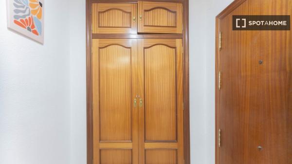 Room in shared flat for rent in Vara de Quart, Valencia.