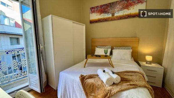 Chambre à louer dans un appartement partagé de 5 chambres à Vigo