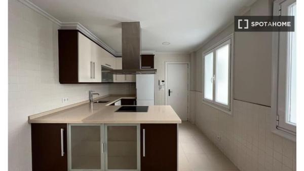 Chambre en colocation à louer à Coia, Vigo