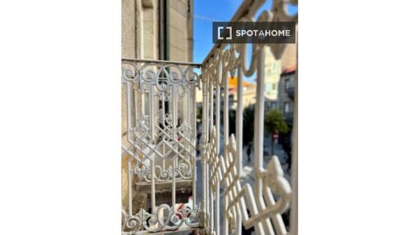Chambre à louer dans un appartement partagé de 5 chambres à Vigo