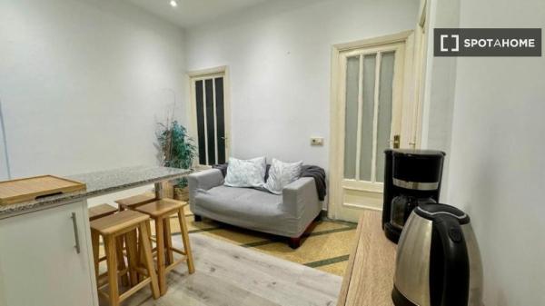 Chambre à louer dans un appartement partagé de 5 chambres à Vigo