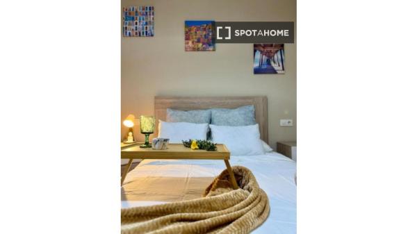 Chambre à louer dans un appartement partagé de 5 chambres à Vigo