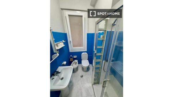 Chambre à louer dans un appartement partagé de 5 chambres à Vigo