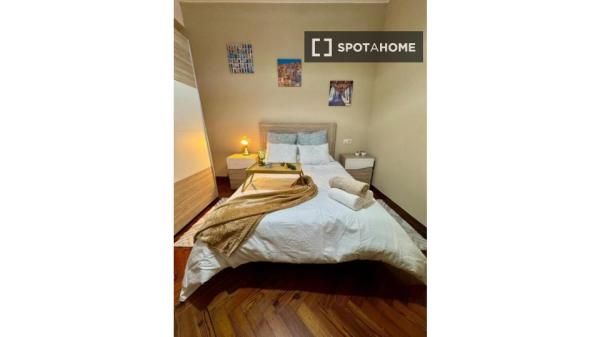 Chambre à louer dans un appartement partagé de 5 chambres à Vigo