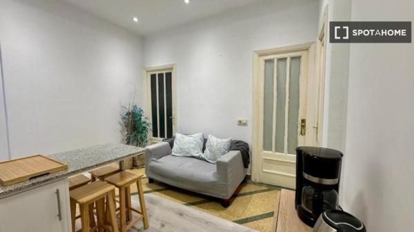 Chambre à louer dans un appartement partagé de 5 chambres à Vigo