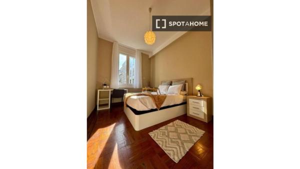 Zimmer in einer 5-Zimmer-WG in Vigo zu vermieten