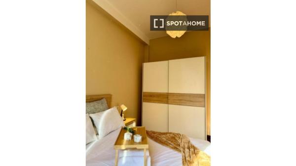 Zimmer in einer 5-Zimmer-WG in Vigo zu vermieten