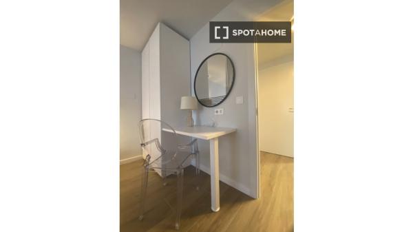 Apartamento de 2 dormitorios en alquiler en La Trinidad Este, Málaga