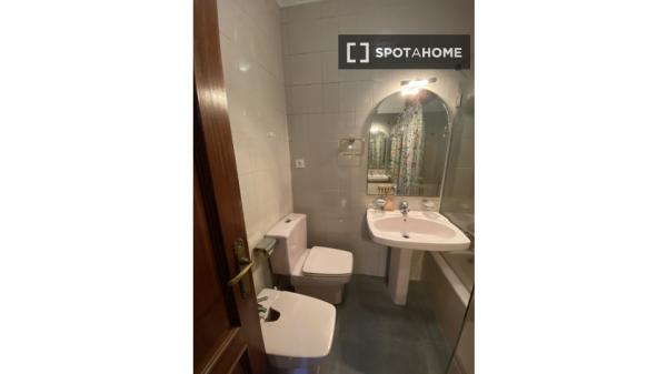 Zimmer in einer Wohngemeinschaft zu vermieten, San Pedro de Deustu