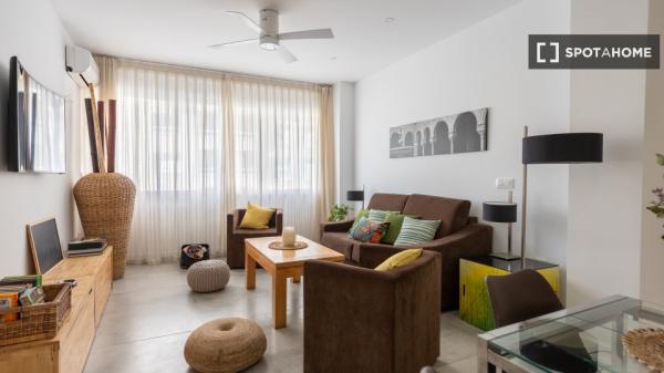 Estudio en alquiler en Los Remedios, Sevilla