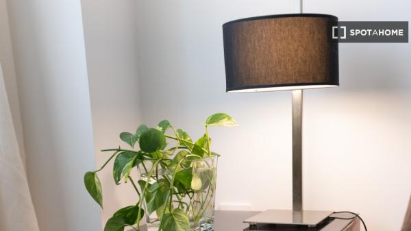 Estudio en alquiler en Los Remedios, Sevilla