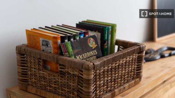 Estudio en alquiler en Los Remedios, Sevilla