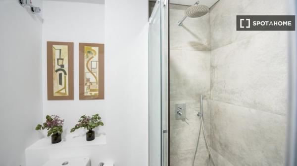 Estudio en alquiler en Los Remedios, Sevilla