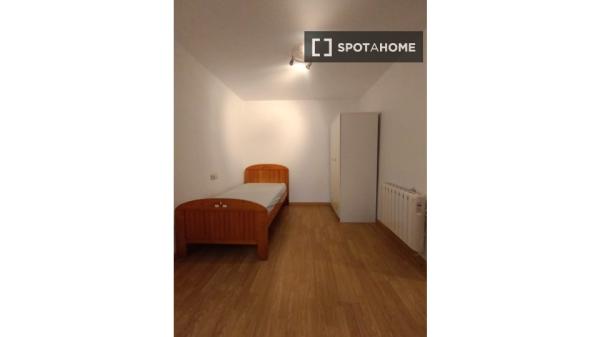 Piso en alquiler de 2 habitaciones en Malilla, Valencia