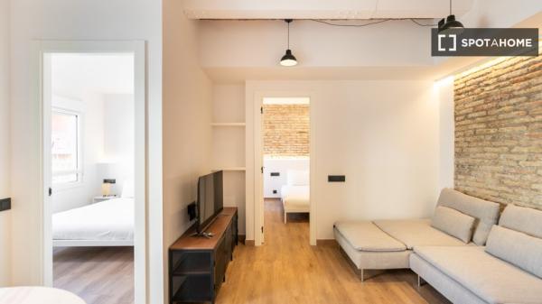 Piso en alquiler de 3 habitaciones en el Camp de l'Arpa del Clot.