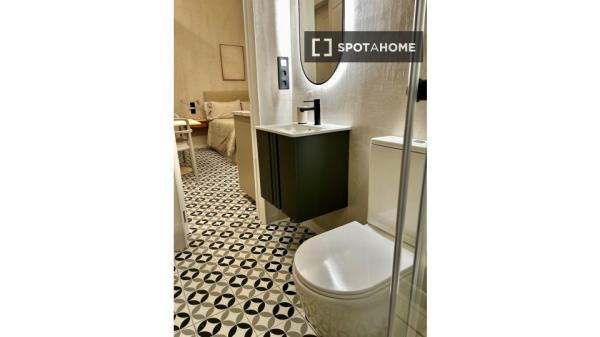 Estudio en alquiler en Eixample, Barcelona