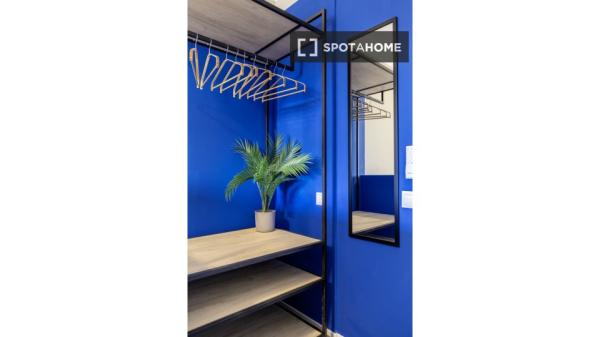 Se alquila habitación en Cuatro Caminos, Madrid