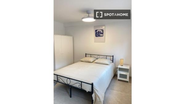 Room shared in San Cristóbal, Madrid