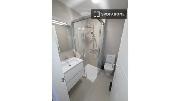 Apartamento de 3 dormitorios en alquiler en El Perú, Tenerife