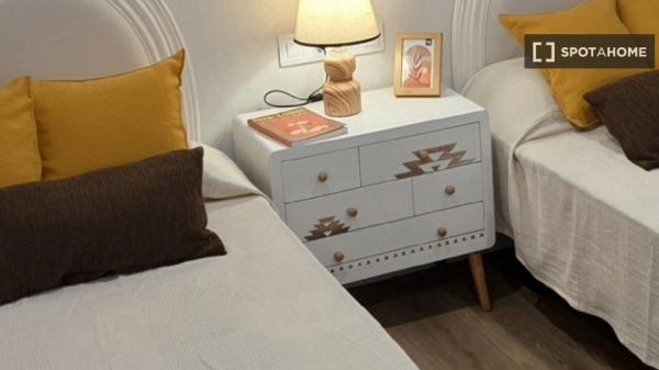 Apartamento de 3 dormitorios en alquiler en El Perú, Tenerife