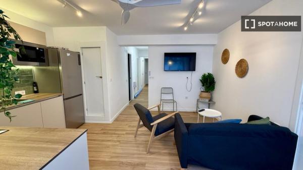 Habitación en piso compartido de 5 habitaciones en alquiler, La Raiosa, Valencia