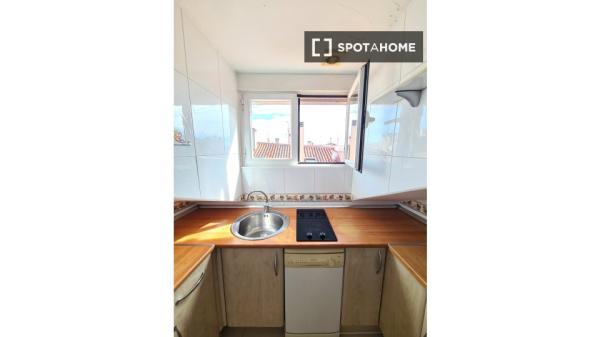 Estudio en alquiler en Embajadores, Madrid