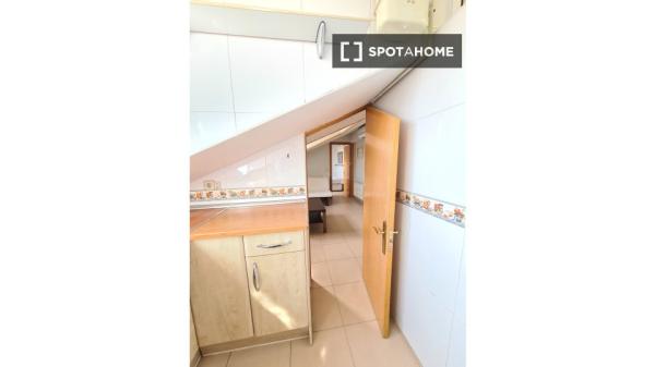 Estudio en alquiler en Embajadores, Madrid