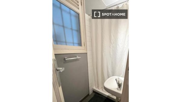 Zimmer in einer Wohngemeinschaft in Barcelona