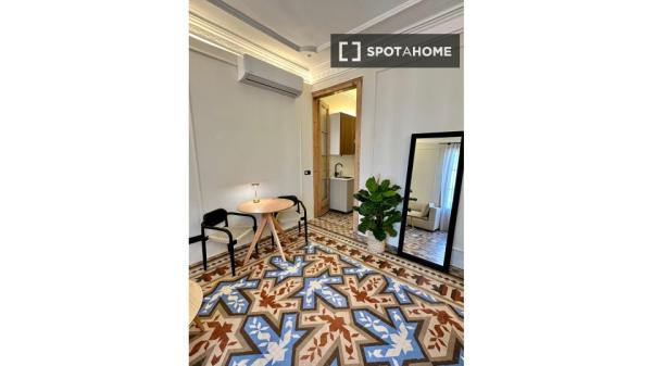 Estudio en alquiler en La Dreta de l'Eixample, Barcelona