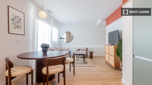 Piso de 2 dormitorios en alquiler en Guindalera, Madrid.