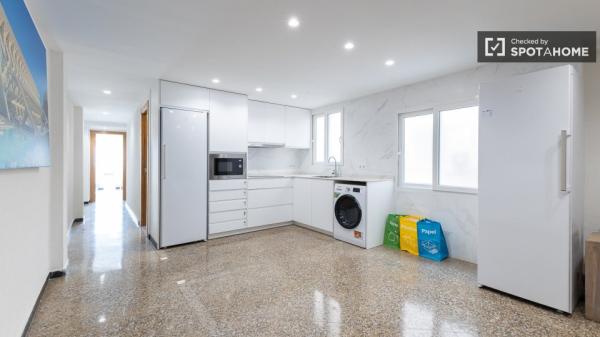 Zimmer in einer 5-Zimmer-WG in Mont-Olivet zu vermieten