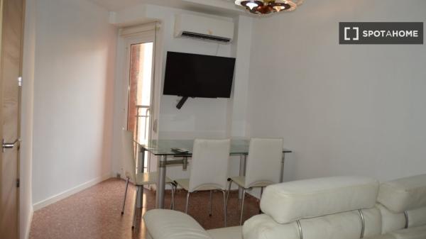 Zimmer in Wohngemeinschaft in València