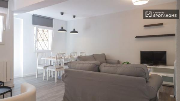 Habitación en piso compartido en alquiler en Numancia, Madrid