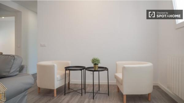 Habitación en piso compartido en alquiler en Numancia, Madrid