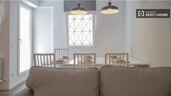 Habitación en piso compartido en alquiler en Numancia, Madrid