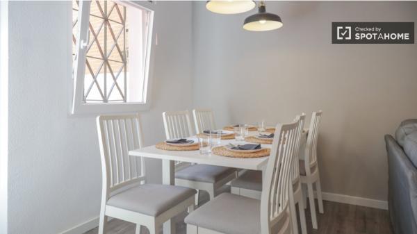 Habitación en piso compartido en alquiler en Numancia, Madrid