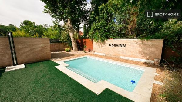 Vivienda en alquiler en Valdemarín, Madrid, 10 habitaciones